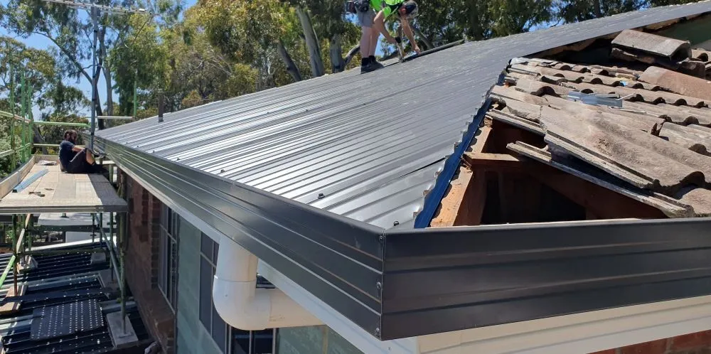 roof-gutter-replacement-in-progress